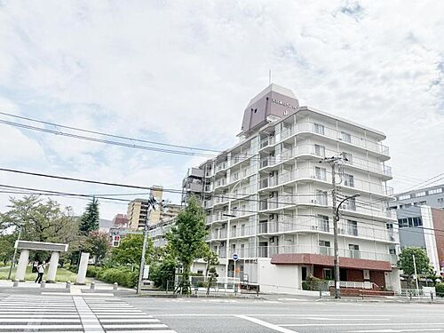 東京都北区神谷３丁目 7階建