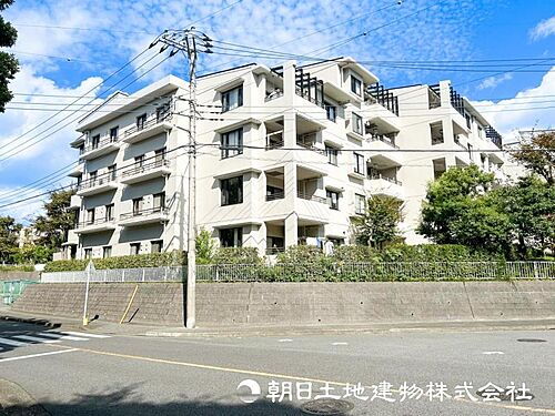 フォレストヒルズ三保　８号棟