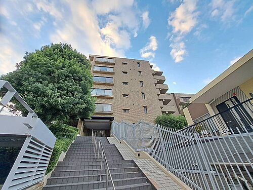 三ッ沢上町パーク・ホームズ弐番館