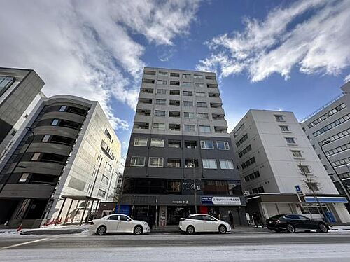 北海道札幌市中央区大通西１５丁目 地上10階地下1階建