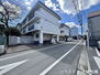 第一フォンタナ駒沢 前面道路含む現地写真