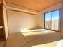 クリオ湘南田浦参番館 リビングスペースに隣接する和室です。バルコニーに面し明るい印象です。