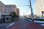 ハイラーク富士駅前 前面道路含む現地写真