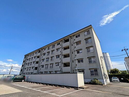 ホリゾント今池「リノベ×駐車場・物置・畑使用料無償」