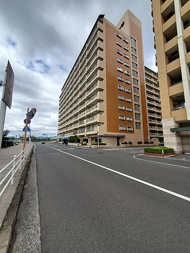 広島県広島市南区宇品海岸１丁目 12階建