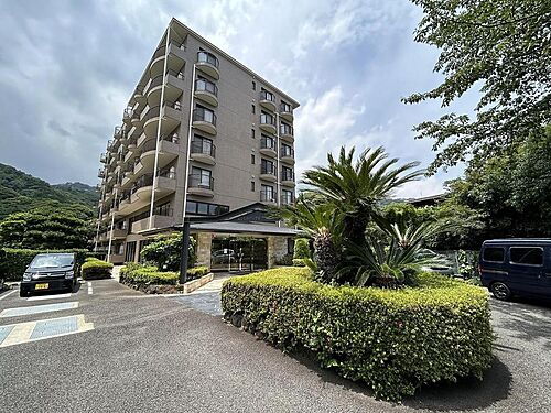 静岡県伊東市赤沢 8階建