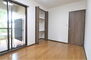 サンライズマンションドムス野田　中古マンション 【洋室】6.1帖洋室。大きなクローゼット付きでたくさん収納できます♪