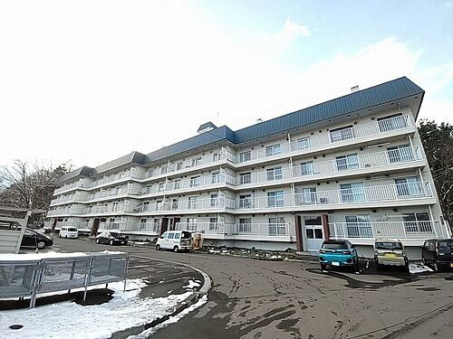 北海道函館市日吉町１丁目 地上4階地下1階建