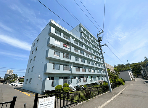 北海道札幌市西区西野四条１丁目 8階建