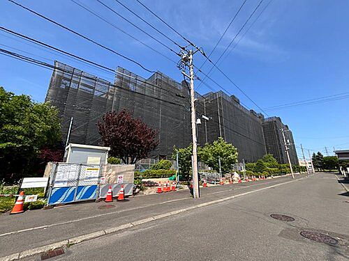 北海道札幌市清田区平岡六条１丁目 7階建