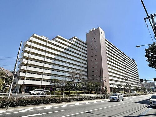 東京都江戸川区中葛西５丁目 14階建
