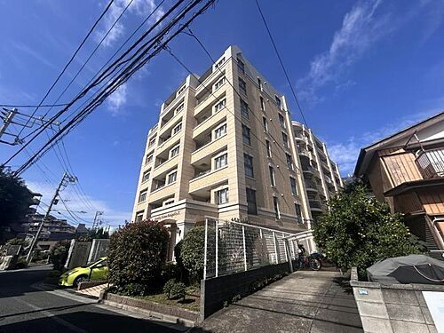 東京都練馬区高松３丁目 7階建