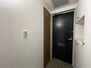 コスモ西新井クレステイジ シューズボックスを完備した玄関です。