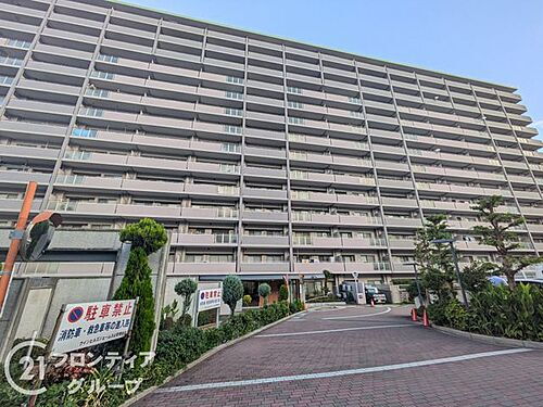 ウインヒルズジェームス山 中古マンション 大規模マンションは、充実した共用施設と安心の管理体制で、快適な暮らしを提供する理想的な住環境です!