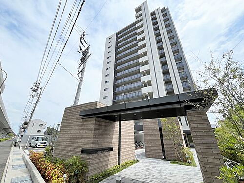 サーパス伏石駅前