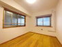 シーズガーデン高崎ラピア ６帖　洋室は２面採光で明るいお部屋
