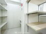 シーアイマンション神奈川 シューズインクローゼット完備でたくさんの靴をしっかり収納。