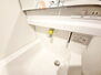 西船橋ハイム３号棟 三面鏡にハンドシャワー付き、使いやすい洗面台