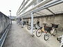 多摩川久地パークハイツ 自転車置き場です。