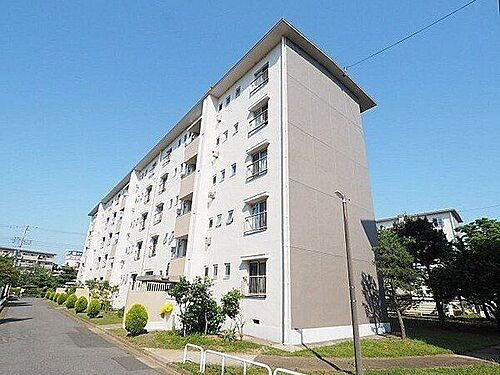 稲毛海岸３丁目団地　１６号棟
