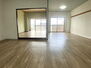 エバーグリーン松山１号館 洋室と続き間にすると約24畳の伸びやかな広々空間♪