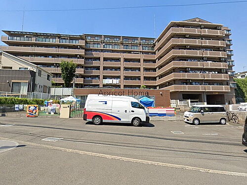 神奈川県厚木市戸室２丁目 8階建