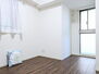 レーベン千葉ニュータウン中央　ＴＨＥ　ＰＲＥＭＩＵＭ 白を基調とした明るいお部屋です。趣味部屋や書斎としてもお使いいただけます。 