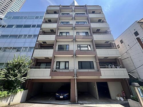 東京都港区赤坂２丁目 7階建