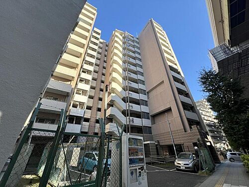 東京都板橋区本町 13階建