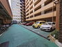 新大阪グランドハイツ　　２号棟 ゆったりとした敷地内駐車場で駐車もらくらく！