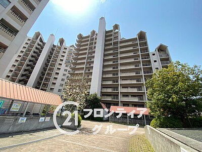 西神南ヒルズ7番館 中古マンション 大規模マンションは、充実した共用施設と安心の管理体制で、快適な暮らしを提供する理想的な住環境です!