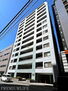 ファミール日本橋ブルー・クレール 総戸数90戸、日本橋の地に堂々たる佇まいで建つマンションです。