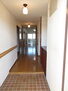 労住協第１１ビル京町マンション 広々とした明るい玄関