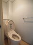 シャルマンコーポ松之浜　　マンション 【トイレ】ウォシュレット機能が搭載されており、快適にご使用いただけます。