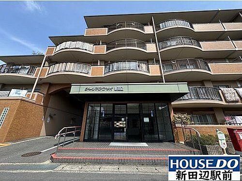 京都府京田辺市河原北口 5階建