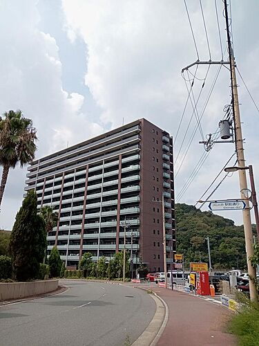 シャリエ和歌山大学前ヴェリテ