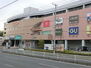ソルクレスト大倉山 トレッサ横浜まで1447m、ファッション・グルメ・スーパーなど専門店で構成された、イベントも充実しているショッピングモール。週末でも駐車場が無料。