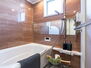祐天寺第二コーポラス 1日の疲れを癒してくれる広々とした浴室は癒しの空間としてカスタマイズが可能です。 