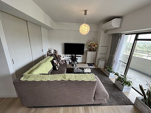 阪急逆瀬台アヴェルデ一番館