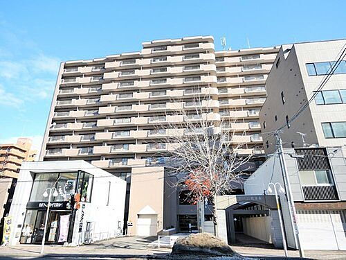 北海道札幌市中央区北四条西１９丁目 13階建