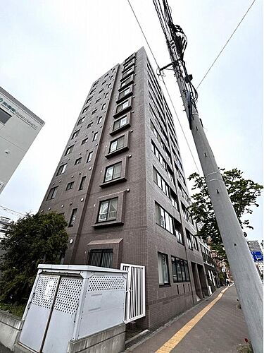 北海道札幌市中央区南十九条西１５丁目 11階建