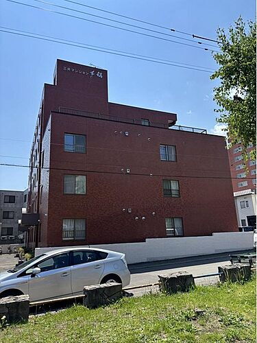 北海道札幌市手稲区手稲本町一条１丁目 5階建