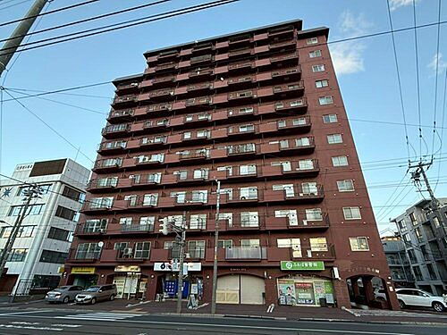北海道札幌市中央区南十二条西６丁目 13階建