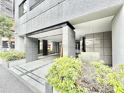 東京都中央区築地７丁目 9階建