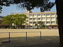サーパスシティ西鹿児島 武小学校【鹿児島市立武小学校】は、武1丁目に位置する1937年創立の小学校です。令和3年度の生徒数は555人で、23クラスあります。校訓は「かしこく　うつくしく　たくましく」です。 630m
