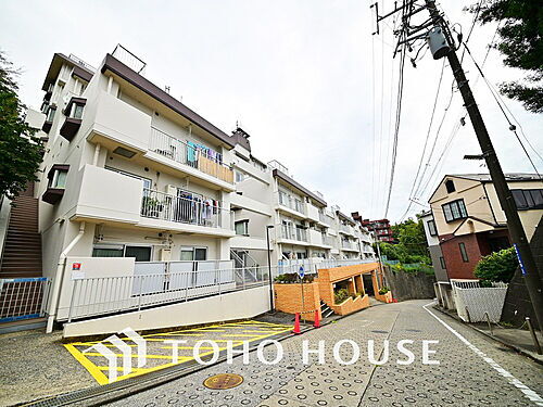 神奈川県横浜市港南区港南１丁目 9階建