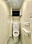 セントラルグリーンハイツ 【トイレ】　収納スペースをしっかりと確保した温水洗浄便座機能付きトイレ。温水洗浄便座は清潔にお使いいただくための大切なアイテムです。