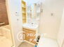 大和高田ハイライフ　中古マンション 毎日の身支度もスムーズに行える洗面化粧台