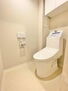 チュリスガーデン湘南野比ウェスト２番館 快適な温水洗浄便座付きのトイレです。