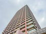 オーベルタワー川口コラージュ 総戸数421戸、34階建ての大規模マンションです。